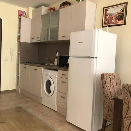 Chateau Del Marino Studio Апартамент Несебър